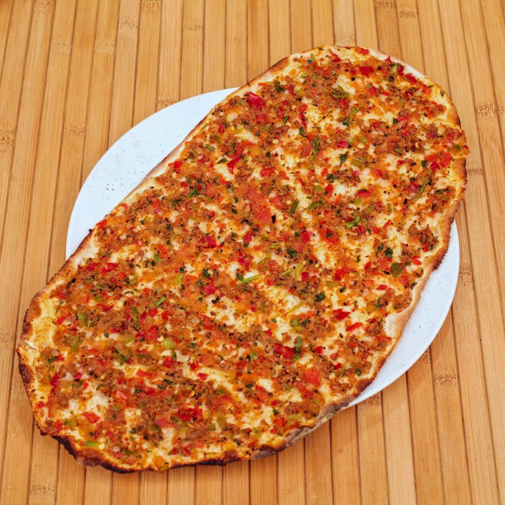 Kaşarlı & Kıymalı Lahmacun